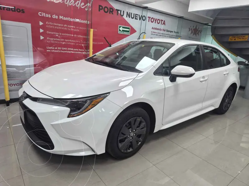 Foto Toyota Corolla Base Aut usado (2024) color Blanco financiado en mensualidades(enganche $84,920 mensualidades desde $8,377)