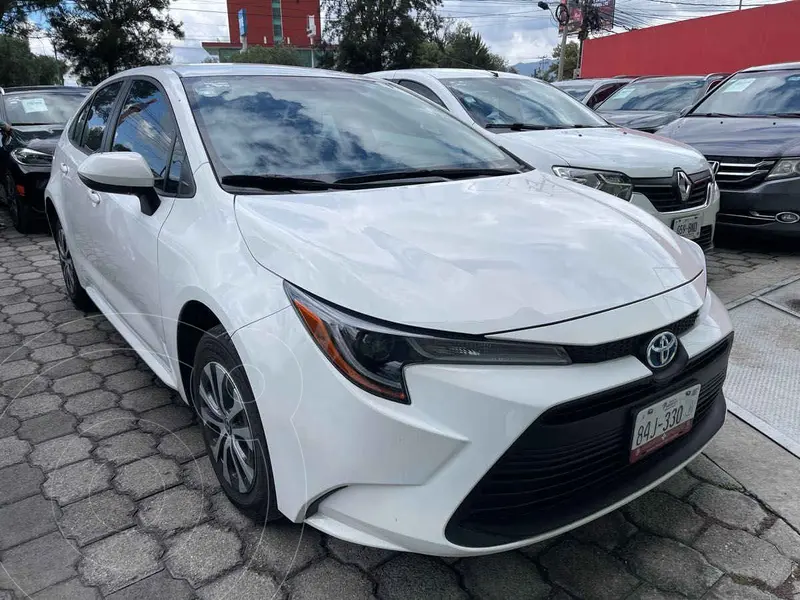 Foto Toyota Corolla LE Aut usado (2025) color Blanco financiado en mensualidades(enganche $123,625 mensualidades desde $10,438)