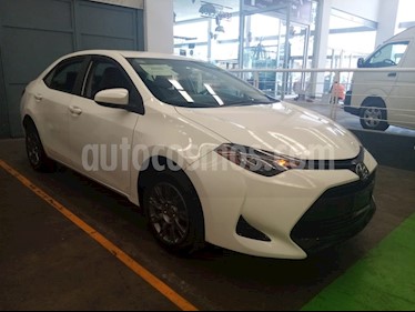 Toyota Corolla Base usado (2017) color Blanco precio $239,000