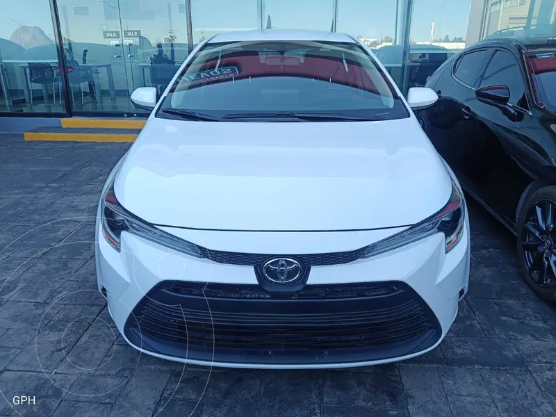 Foto Toyota Corolla Base Aut usado (2023) color Blanco precio $385,000