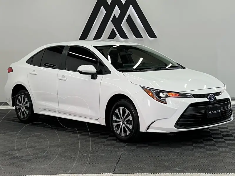 Foto Toyota Corolla LE Aut usado (2024) color Blanco precio $419,999