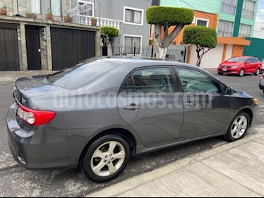 foto Toyota Corolla XLE 1.8L Aut QE usado (2012) color Gris Metálico precio $127,000