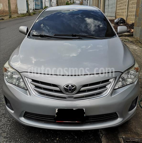 Toyota Corolla XEi 1.8L Aut usado (2013) color Plata precio u$s10.000