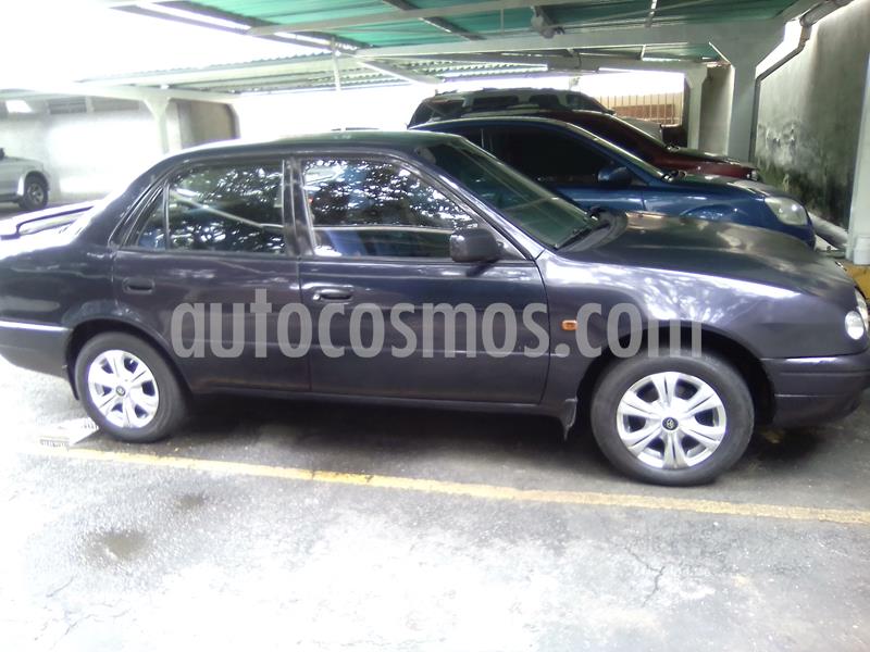 Toyota Corolla GLi usado (1999) color Azul precio u$s2.200