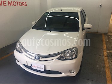 foto Toyota Etios Hatchback XLS usado (2014) color Blanco precio $498.000