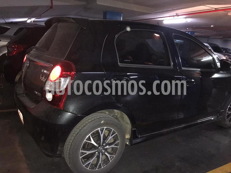 Toyota Etios Hatchback Platinum Aut usado (2018) color Negro precio $1.100.000