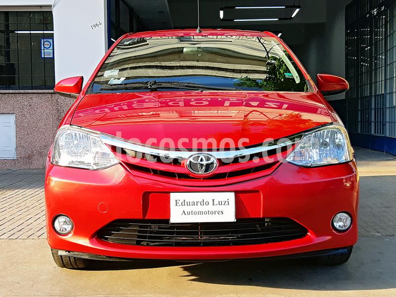 foto Toyota Etios Hatchback XLS usado (2014) color Rojo precio $849.000