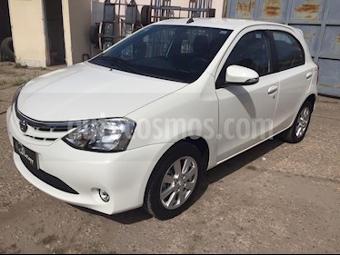 Foto Toyota Etios Hatchback XLS 2016/17 usado (2016) color Blanco precio $630.000