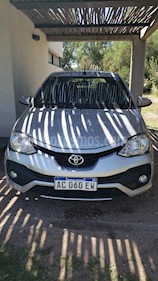 Foto venta Auto usado Toyota Etios Hatchback XLS Aut (2018) color Gris Plata precio $450.000