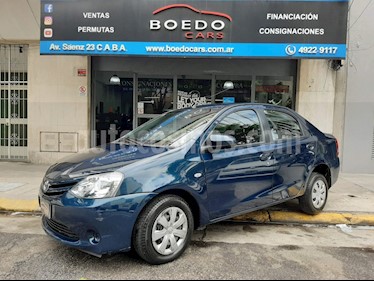 foto Toyota Etios Sedán - usado (2016) color Verde precio $419.900