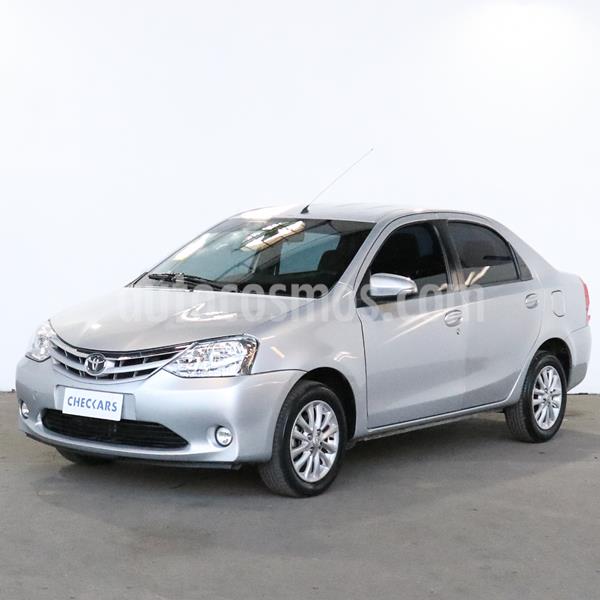 foto Toyota Etios Sedán XLS usado (2015) color Gris Plata precio $799.000