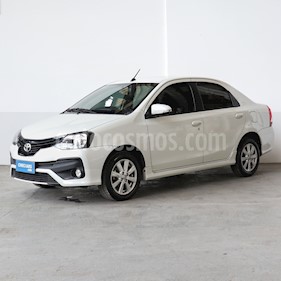 foto Toyota Etios Sedán XLS usado (2018) color Blanco precio $650.000