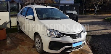 foto Toyota Etios Sedán XS usado (2018) color Blanco precio $710.000