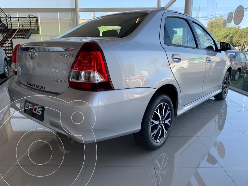 Toyota Etios Sedán XLS nuevo color A elección precio $2.963.000