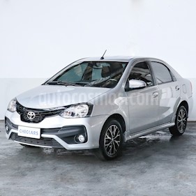 Toyota Etios Sedan XLS usado (2018) color Gris precio $880.000