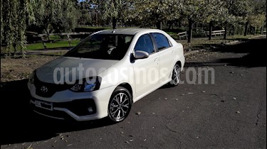 Toyota Etios Sedan XLS usado (2018) color Blanco precio $660.000