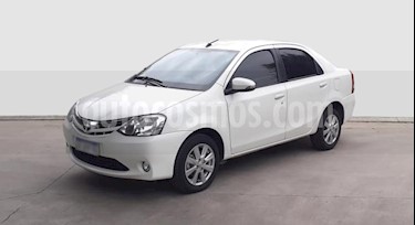 foto Toyota Etios Sedán XLS usado (2016) color Blanco precio $650.000