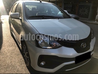 Toyota Etios Sedan XLS usado (2018) color Blanco Perla precio $765.000