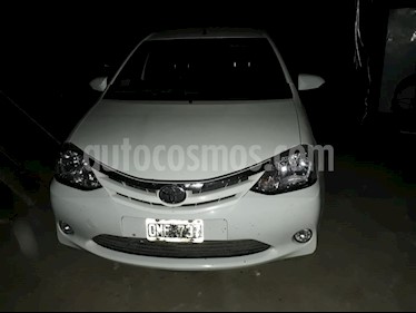Toyota Etios Sedan XLS 2015/2016 usado (2015) color Blanco precio $47.000