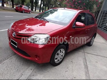 foto Toyota Etios Sedán XS usado (2014) precio $435.000