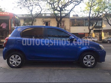 foto Toyota Etios Sedán XS usado (2014) color Azul precio $440.000