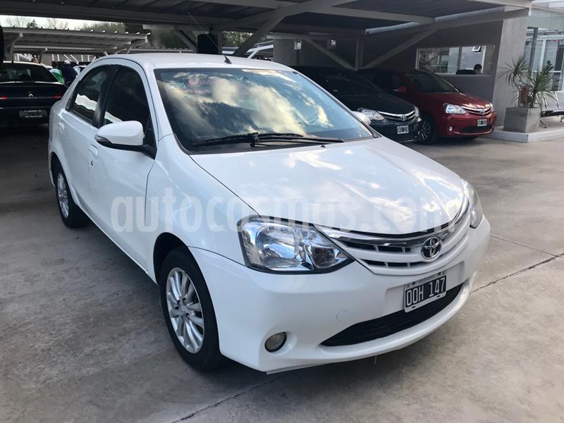 Toyota Etios Sedan XLS usado (2015) color Blanco precio $605.000
