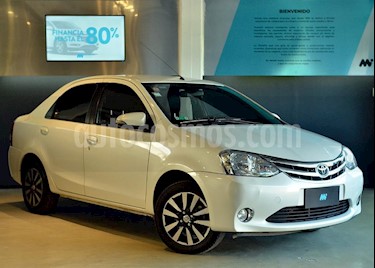 foto Toyota Etios Sedán Platinum Aut usado (2016) color Blanco precio $580.000