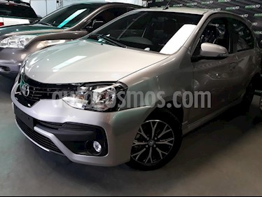 Foto venta Auto usado Toyota Etios Sedan XLS Aut (2019) color Gris Claro precio $598.998