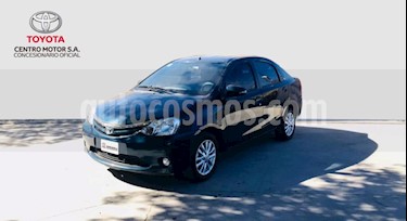 foto Toyota Etios Sedán XLS usado (2015) color Verde Oscuro precio $395.000