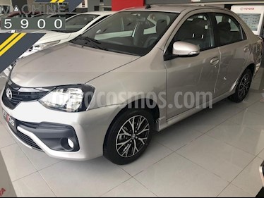 foto Toyota Etios Sedán XLS usado (2019) color Gris Claro precio $712.800