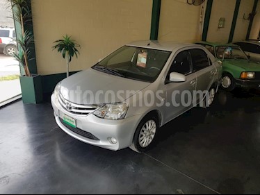 foto Toyota Etios Sedán XLS usado (2014) color Gris Claro precio $395.000