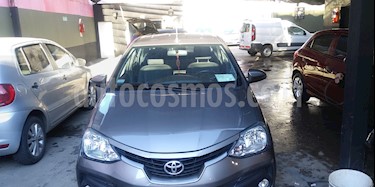 Toyota Etios Sedan XLS usado (2017) color Gris Oscuro precio $425.000