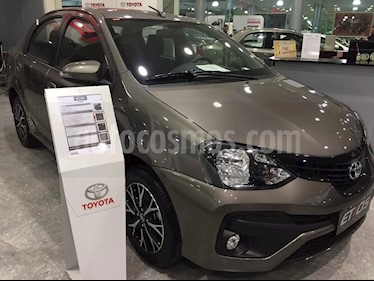 foto Toyota Etios Sedán XLS usado (2019) color Gris Oscuro precio $610.000
