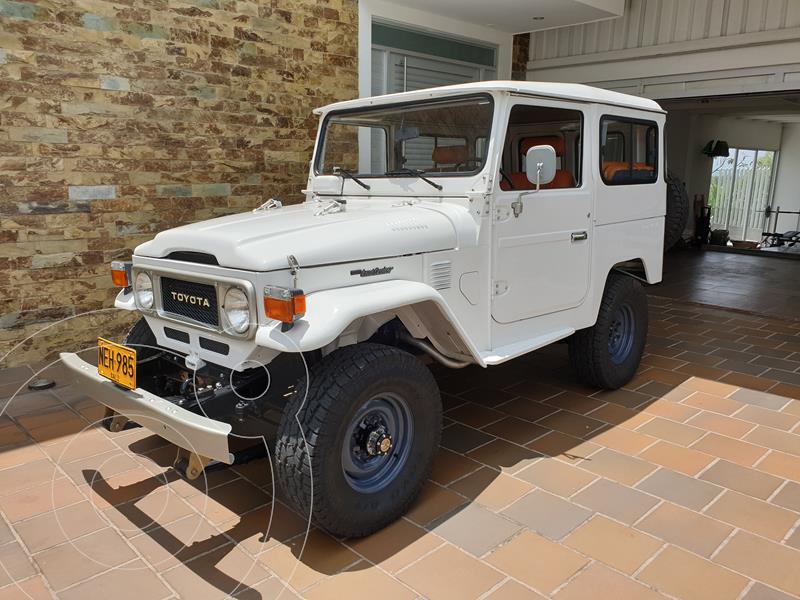 Toyota FJ Cruiser 4.0 Mec usado (1983) color Blanco precio u$s30.000
