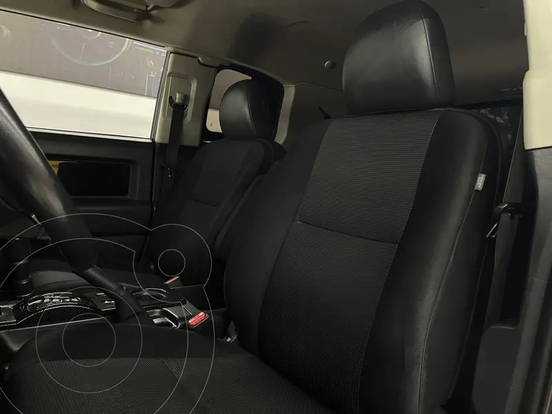 toyota fj-cruiser