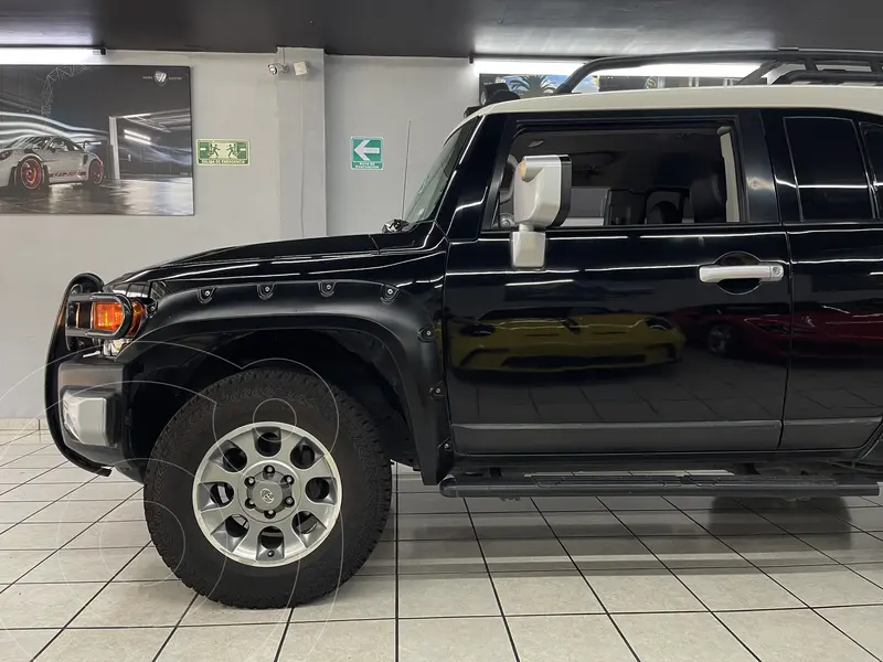 toyota fj-cruiser