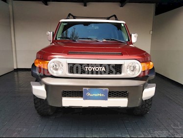 Toyota FJ Cruiser Premium usado (2011) color Rojo precio $328,000