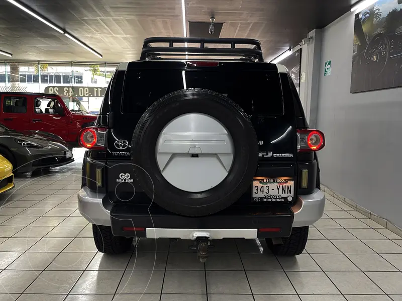 toyota fj-cruiser