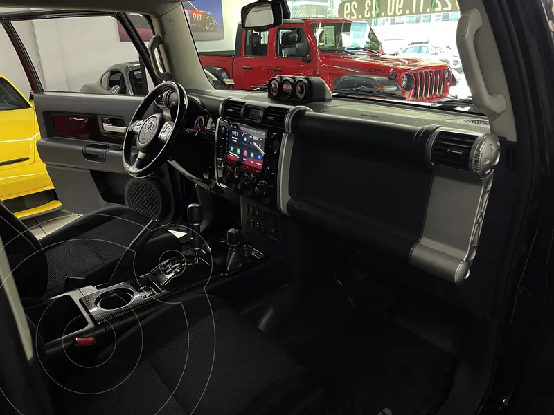 toyota fj-cruiser