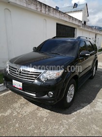 Toyota Fortuner 4x4 usado (2015) color Negro precio BoF36.000