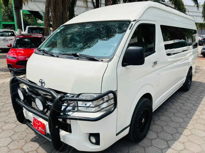 Foto Toyota Hiace 2.7L Bus 15 Pas usado (2019) color Blanco financiado en mensualidades(enganche $152,381 mensualidades desde $13,535)