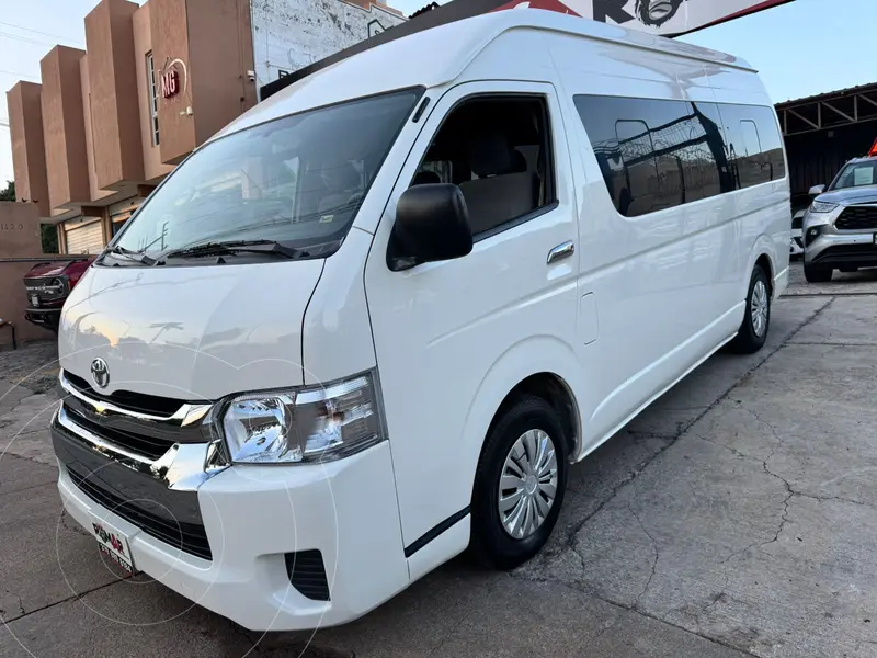 Foto Toyota Hiace 2.7L Bus 15 Pas usado (2014) color Blanco precio $379,999