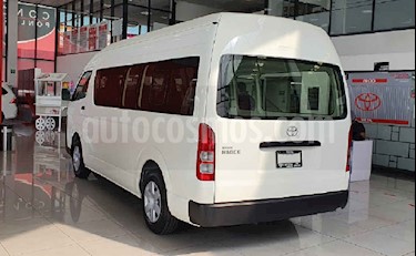 Toyota Hiace 4p SuperlargaVentanas L4/2.7 Man usado (2020) color Blanco precio $484,200