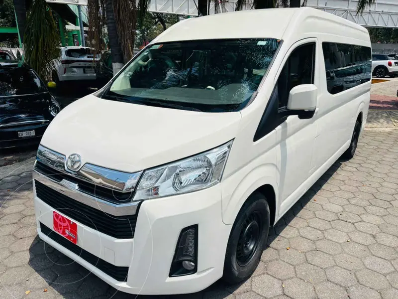 Foto Toyota Hiace 3.5L 12 Pasajeros usado (2021) color Blanco precio $697,000