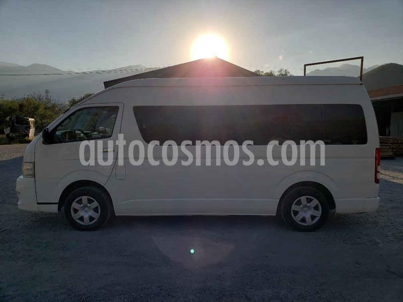 Toyota Hiace 2.7L Bus 15 Pas usado (2015) color Blanco precio $249,000