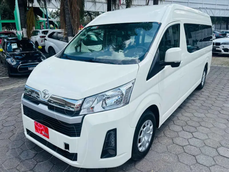Foto Toyota Hiace 3.5L 12 Pasajeros usado (2021) color Blanco financiado en mensualidades(enganche $173,881 mensualidades desde $15,445)