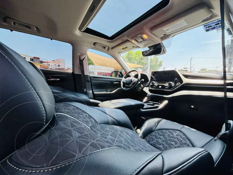 toyota highlander-hev
