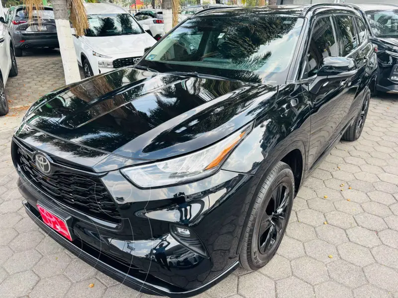 Foto Toyota Highlander XLE usado (2022) color Negro financiado en mensualidades(enganche $182,212 mensualidades desde $16,185)