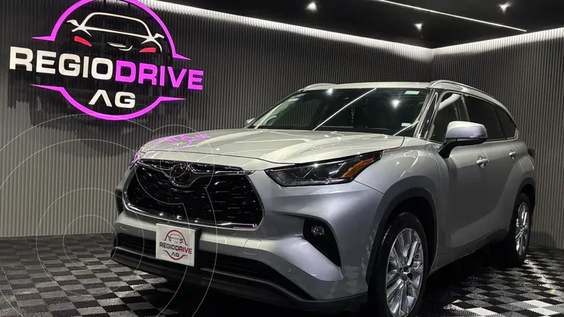 Foto Toyota Highlander Limited BR usado (2021) color Gris Metalico precio $699,900