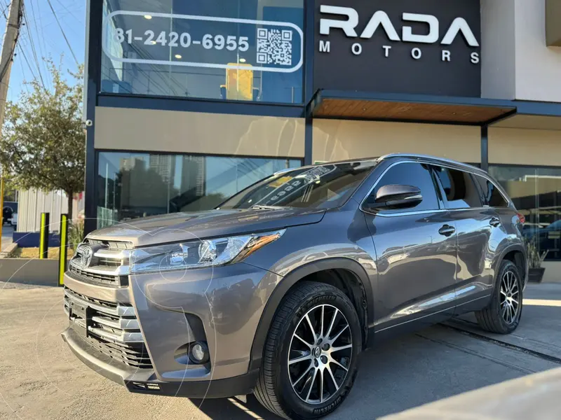 Foto Toyota Highlander Limited usado (2019) color Gris precio $729,800